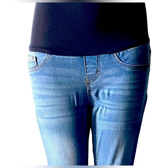 Bella Vida Maternity Jeans - Full panel, Medium Denim - Small l EUC - Picture 3 of 9